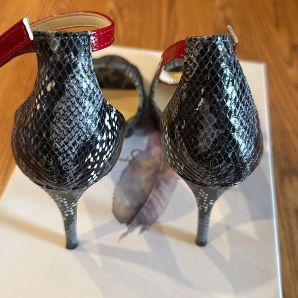 Jessica Simpson Sandals - Picture 7 of 12